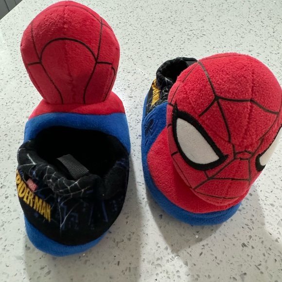 Spiderman toddler slippers - Picture 5 of 11